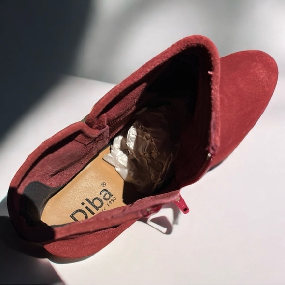 🌻NEW Diba Sleek Burgundy Suede Ankle Boots Sizes 7 - Picture 8 of 10